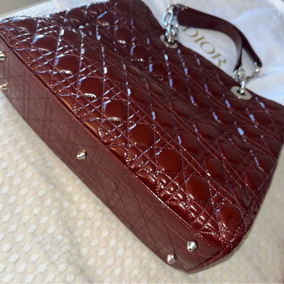 Authentic Dior Patent Cannage Quilted Tote in Deep Burgundy- FREE COA - Picture 6 of 8